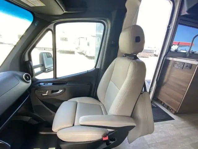 2024 Winnebago View 24J in RVs & Motorhomes in Abbotsford - Image 29