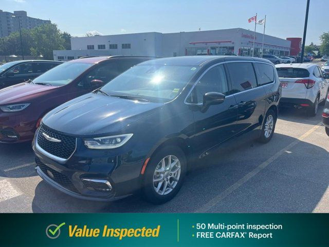 2024 Chrysler Pacifica Touring-L | One Owner | Clean Carfax in Cars & Trucks in London