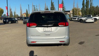 EXECUTIVE CROSSTOWN DEMO! This 2024 CHRYSLER VOYAGER LX has the following options Cloth Bucket Seats... (image 6)