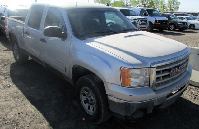 2011 GMC Sierra 1500 SLE in Cars & Trucks in Calgary - Image 3
