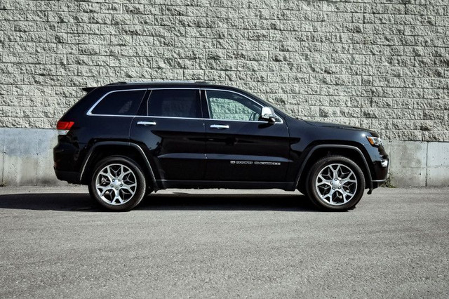 2022 Jeep Grand Cherokee WK Limited • LOW MILEAGE • HEATED LEATH in Cars & Trucks in Kingston - Image 2