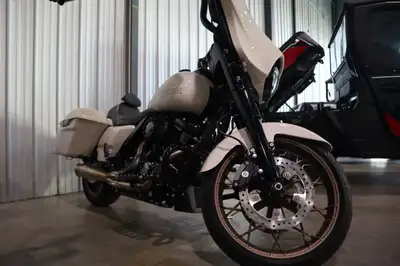 Meet the new breed of speed from Harley-Davidson – hot rod bagger performance for the rider who want...