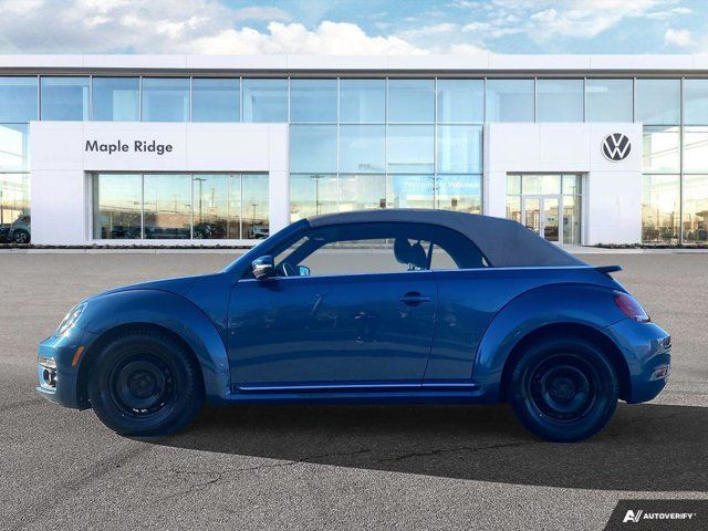 2018 Volkswagen Beetle Convertible Coast | Apple CarPlay in Cars & Trucks in Tricities/Pitt/Maple - Image 2