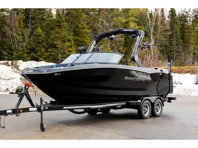 2025 Mastercraft NXT 23 in Powerboats & Motorboats in Québec City - Image 3