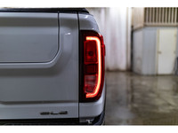 **ACCIDENT FREE - MECHANICALLY CERTIFIED** 68,700 KM This 2023 GMC Sierra 3500HD 4x4 Crew Cab SLE is... (image 8)