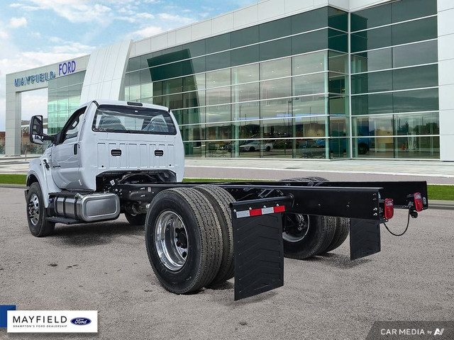 2026 Ford F750 Chassis Truck in Cars & Trucks in Mississauga / Peel Region - Image 4