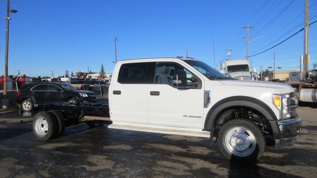 2017 Ford F-550 XLT CREW CAB CAB & CHASSIS in Heavy Equipment in Vancouver - Image 4