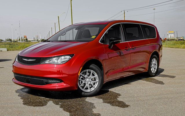 2025 Chrysler Grand Caravan SXT in Cars & Trucks in Strathcona County