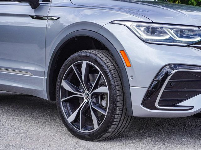 2022 Volkswagen Tiguan Highline R-Line- Pano Roof - Heated in Cars & Trucks in Barrie - Image 4