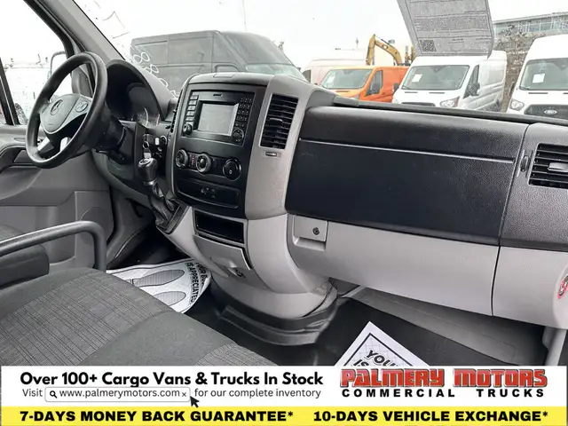 2017 Mercedes-Benz Sprinter 2500 144" HIGH ROOF 4X4 +LOW RANGE dans Autos et camions dans Région de Mississauga/Peel - Image 32