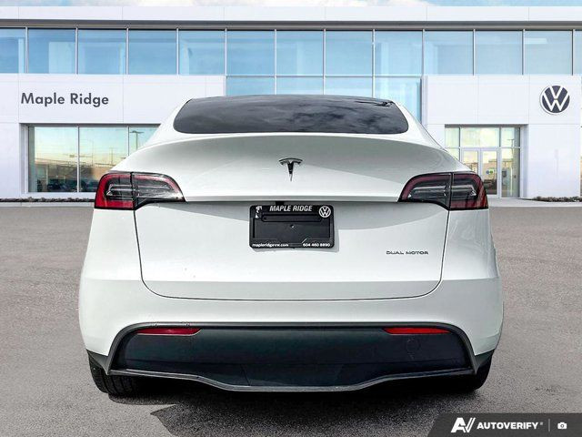 2024 Tesla Model Y Long Range | AWD | White Leather in Cars & Trucks in Tricities/Pitt/Maple - Image 4