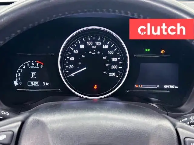 2019 Honda HR-V Sport AWD w/ Apple CarPlay, Heated Front Seats,  dans Autos et camions dans Ottawa - Image 25