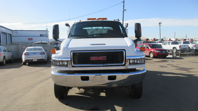 2008 GMC TC5500 SERVICE TRUCK, VMAC, CRANE 6.6L V8 DIESEL in Cars & Trucks in Edmonton - Image 3