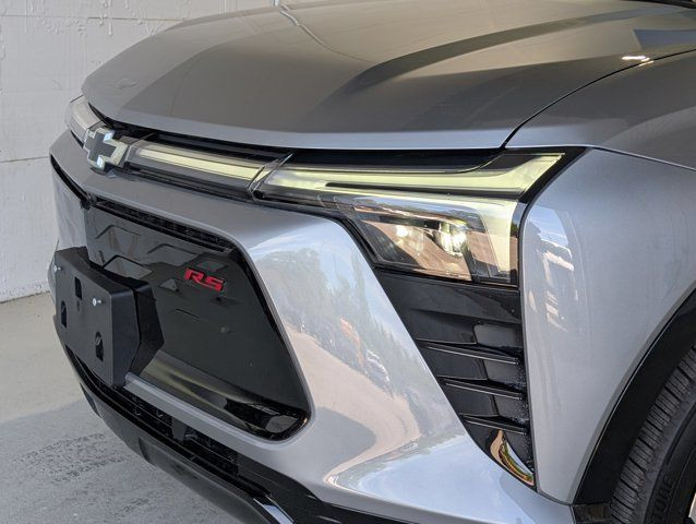 2025 Chevrolet Blazer EV AWD RS- RS Conv Pkg -Driver Confidence in Cars & Trucks in Barrie - Image 2