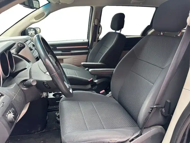 2010 Dodge Grand Caravan 4dr Wgn SE in Cars & Trucks in Calgary - Image 13