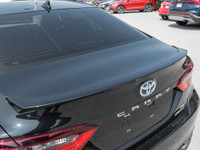 Midnight Black Metallic 2022 Toyota Camry Hybrid SE! Sunroof / Half Leather Seats / Push Button Star... (image 6)