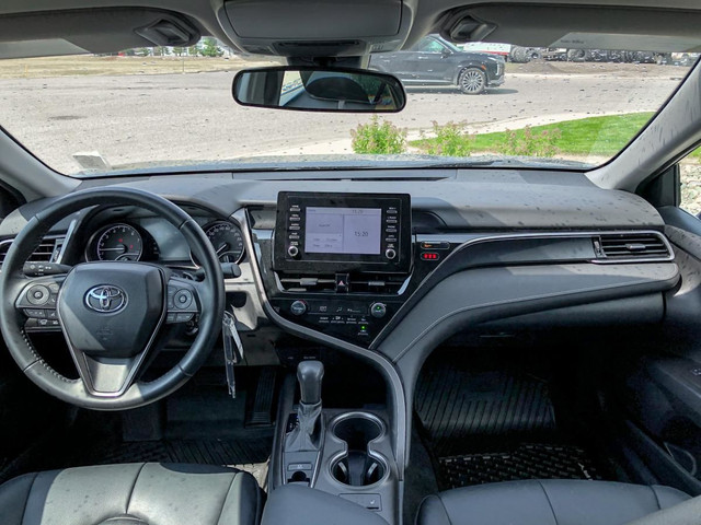 2021 Toyota Camry SE | 2.5L I4 | AWD in Cars & Trucks in Lethbridge - Image 2