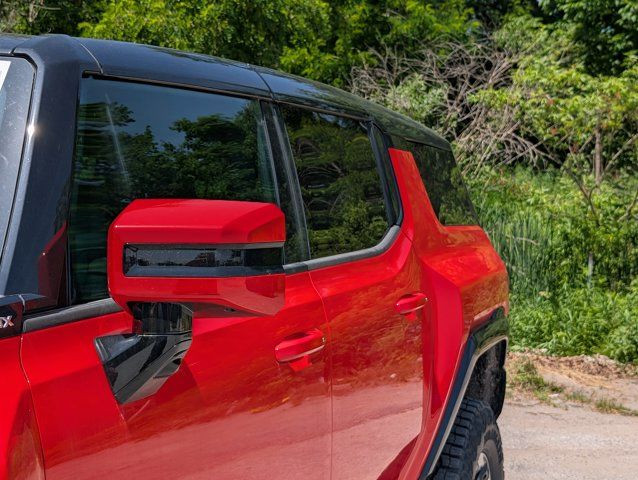 2025 GMC HUMMER EV SUV 3X- Extreme Offroad Package in Cars & Trucks in Barrie - Image 3