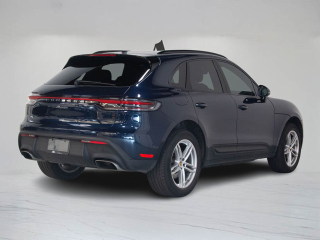 2023 Porsche Macan AWD | PREMIUM PLUS PKG | 19\" RIM | PANO in Cars & Trucks in Mississauga / Peel Region - Image 4
