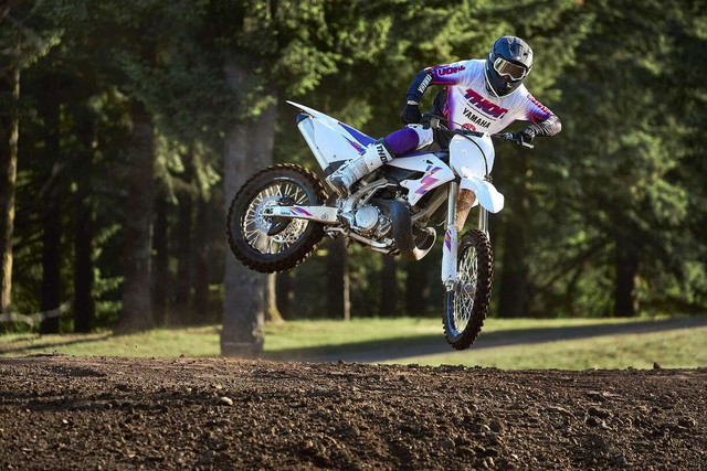 2024 Yamaha YZ250 Anniversary White - Financing Starts at 1.99%/ in Street, Cruisers & Choppers in Summerside - Image 4