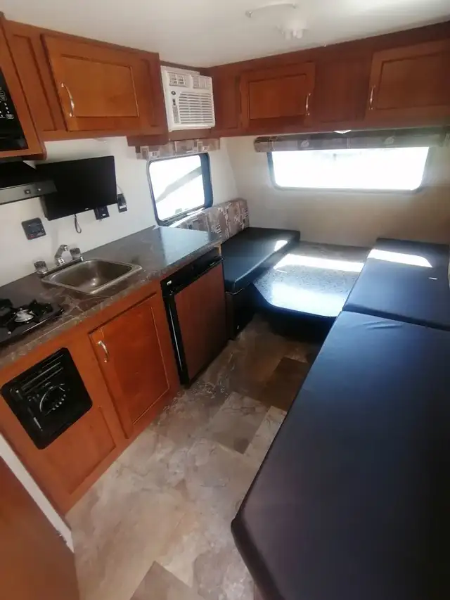 2017 JAYCO Jay Flight SLX 145RB in Travel Trailers & Campers in London - Image 7