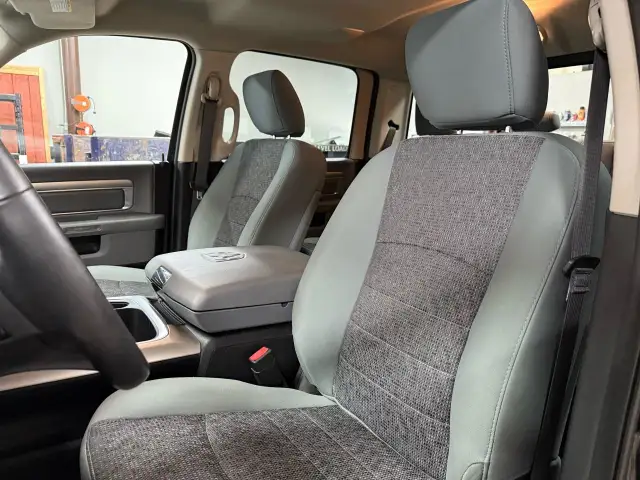2019 RAM 1500 Classic SLT in Cars & Trucks in Owen Sound - Image 13