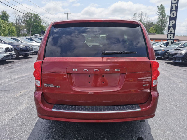 2014 Dodge Grand Caravan SE in Cars & Trucks in Belleville - Image 4