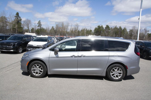2021 CHRYSLER PACIFICA in Cars & Trucks in Oshawa / Durham Region - Image 2