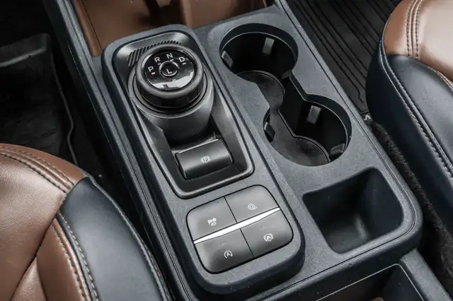 2022 Ford Maverick Lariat Awd 4X4 Crew Cab / Cuir / Toit Ouvrant in Cars & Trucks in City of Montréal - Image 26