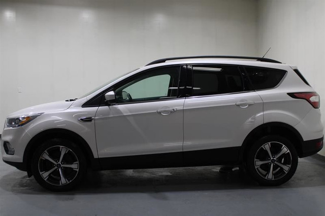 2018 Ford Escape SEL - 4WD in Cars & Trucks in London - Image 2