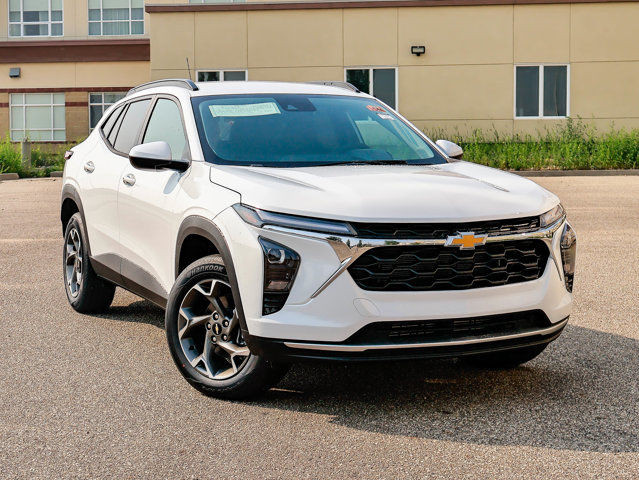 2025 Chevrolet Trax LT in Cars & Trucks in Strathcona County - Image 2