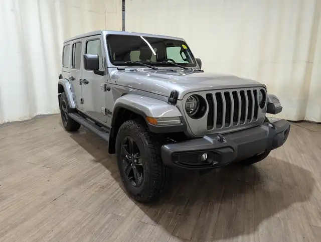 2021 Jeep Wrangler Unlimited Sahara in Cars & Trucks in Calgary - Image 2