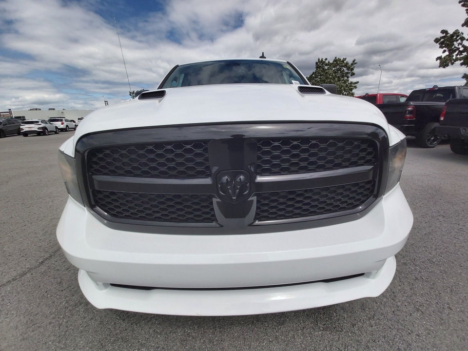 2022 Ram 1500 Classic NIGHT EDITION