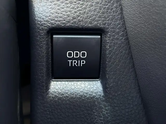 2024 Toyota Venza LE Hybrid AWD in Cars & Trucks in Edmonton - Image 22