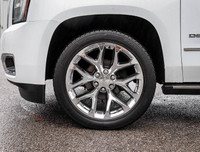 2020 GMC Yukon Denali Experience the perfect blend of luxury and performance with the 2020 GMC Yukon... (image 5)