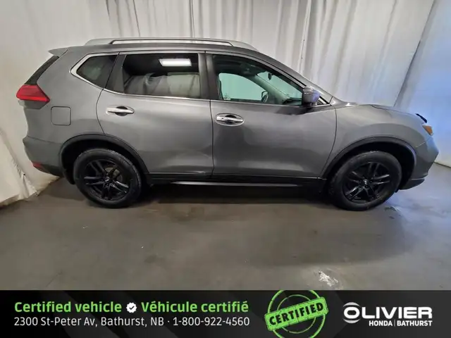 2017 Nissan Rogue SV AWD Navigation Toit Ouvrant Panoramique in Cars & Trucks in Bathurst - Image 11