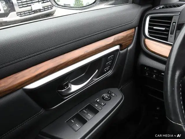 2019 Honda CR-V Touring in Cars & Trucks in Mississauga / Peel Region - Image 21