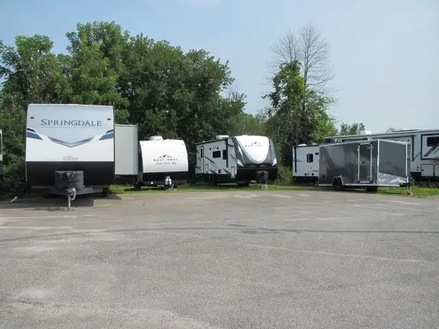 GET PRE-APPROVED-ALL UNITS ON SALE- SAVE LARGE!! in Travel Trailers & Campers in Ottawa - Image 9
