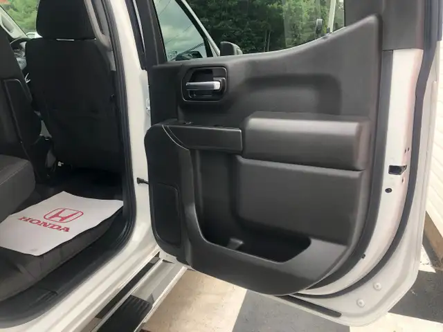 2024 Chevrolet Silverado K1500 Custom Trail Boss - Leather Seats in Cars & Trucks in Annapolis Valley - Image 23
