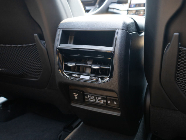 2022 Jeep Grand Cherokee 4xe 4XE in Cars & Trucks in Kelowna - Image 3