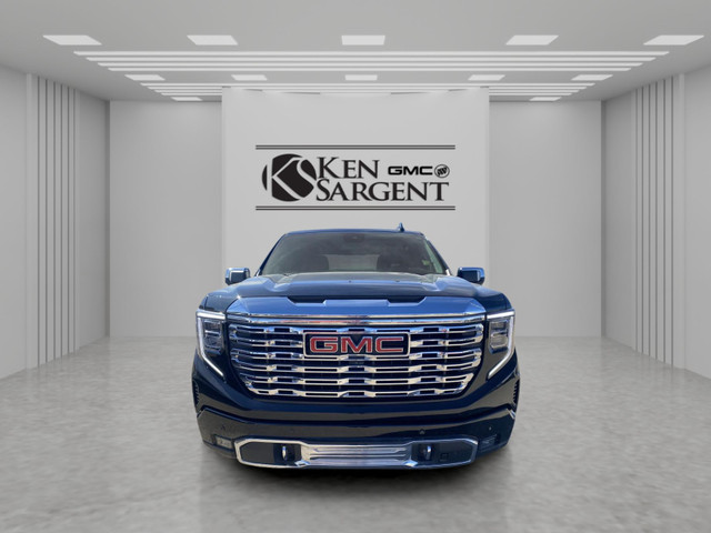2022 GMC Sierra 1500 Crew Cab Short Box 4-Wheel Drive Denali for in Cars & Trucks in Grande Prairie - Image 2