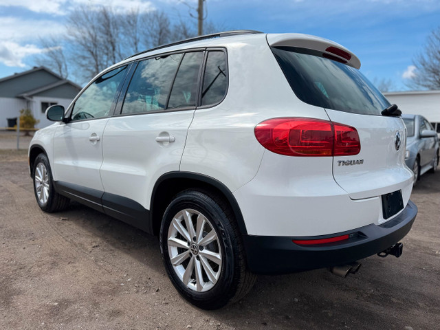 2012 Volkswagen Tiguan Comfortline CUIR TOIT OUVRANT 4x4 in Cars & Trucks in Laval / North Shore - Image 2