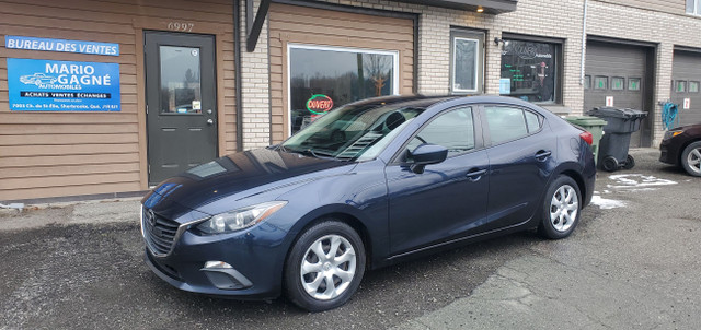 2014 Mazda Mazda3 GX-SKY in Cars & Trucks in Sherbrooke