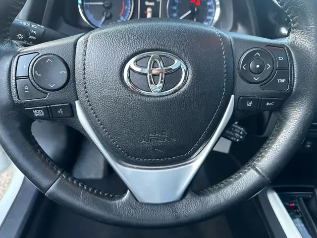 2019 Toyota Corolla SE | Sunroof | Leather in Cars & Trucks in City of Toronto - Image 18