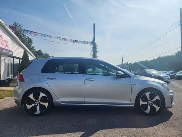 2016 VOLKSWAGEN GOLF GTI S/SE S/SE in Cars & Trucks in Barrie - Image 10