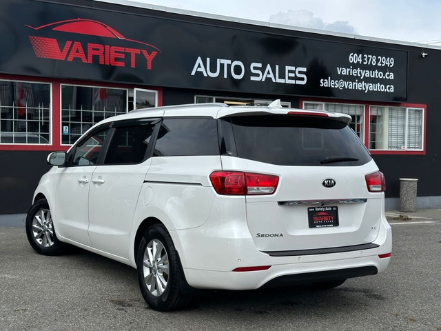 2015 Kia Sedona LX 8 Passenger Backup Camera FREE Service & Warr in Cars & Trucks in Vancouver - Image 3