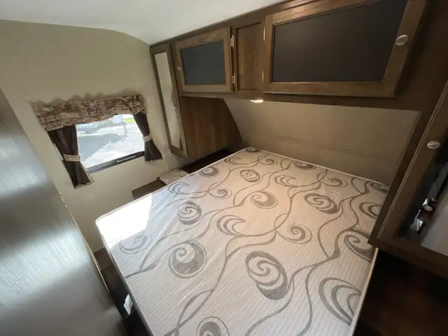 2018 Keystone BULLET in Travel Trailers & Campers in Terrace - Image 16