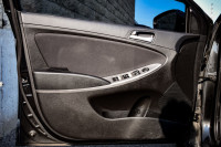 Low Mileage, Bluetooth, Heated Seats, SiriusXM, Steering Wheel Audio Control, Air Conditioning! 6 LO... (image 8)