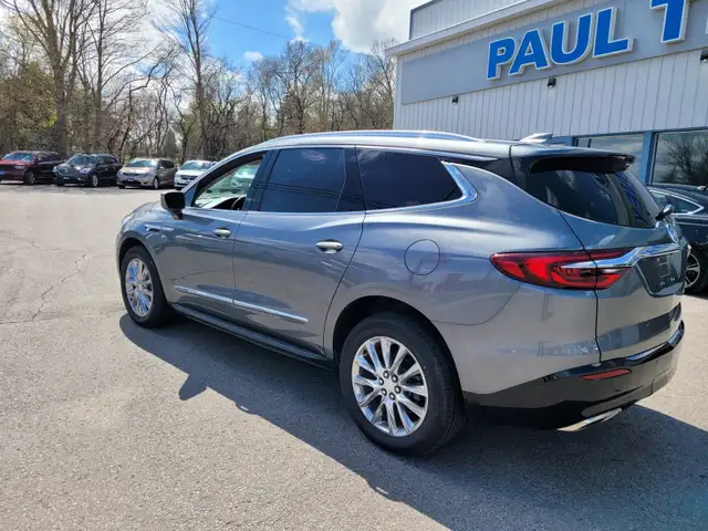 2019 Buick Enclave Premium dans Autos et camions dans Peterborough - Image 9