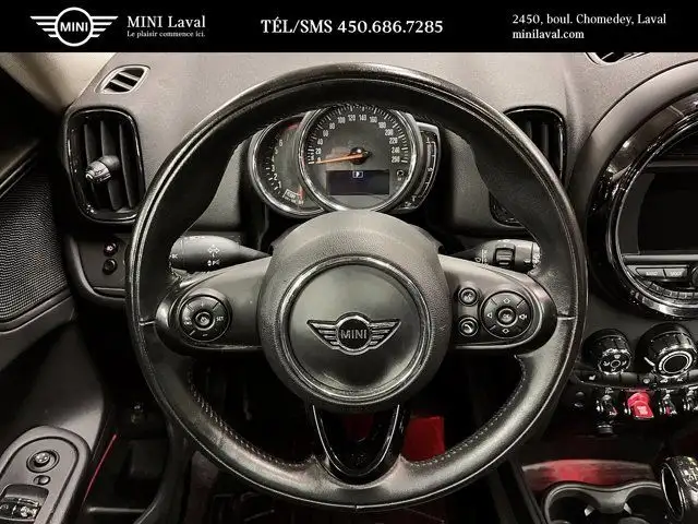 2019 MINI Countryman Cooper | Toit pano | Sièges avant in Cars & Trucks in Laval / North Shore - Image 22